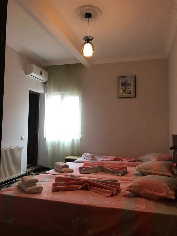 Holiday House Batumi Eksteriør bilde
